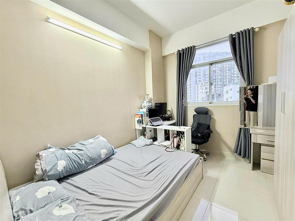 Cho thuê cc 2pn, 2wc, 68m2 tại xô viết nghệ tĩnh full nội thất gần nguyễn gia trí, ung văn khiêm