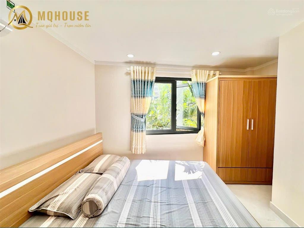 Căn hộ cao cấp hầm xe thang máy bảo vệ, nhà mới xây full nội thất mới tiện di chuyển quận 1, metro