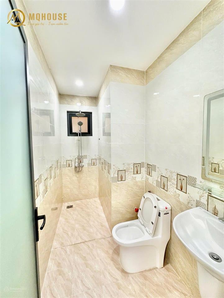 Căn hộ cao cấp hầm xe thang máy bảo vệ, nhà mới xây full nội thất mới tiện di chuyển quận 1, metro