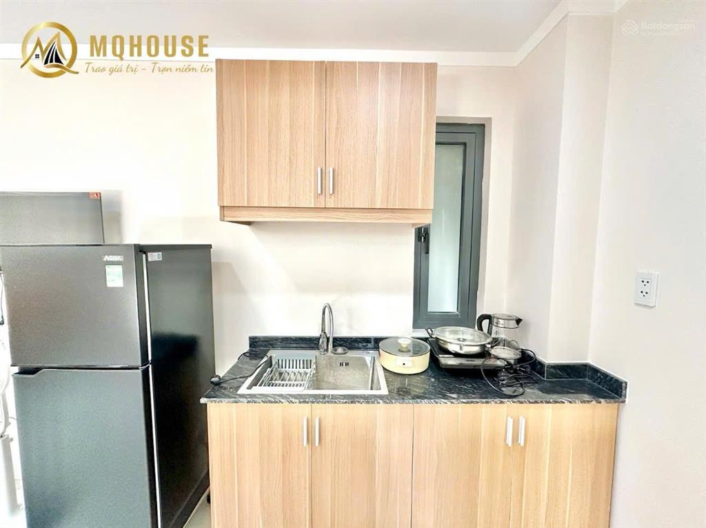 Căn hộ cao cấp hầm xe thang máy bảo vệ, nhà mới xây full nội thất mới tiện di chuyển quận 1, metro