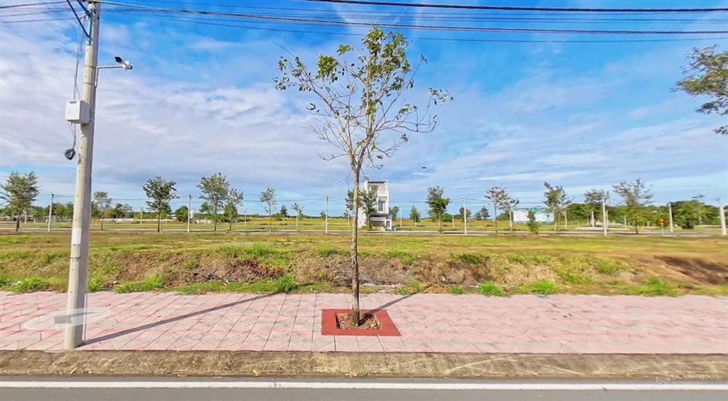 Đất nền dự án 110m2 thổ cư với 5m mặt tiền chợ đêm tại khu đô thị cát tường, đồng xoài, bình phước