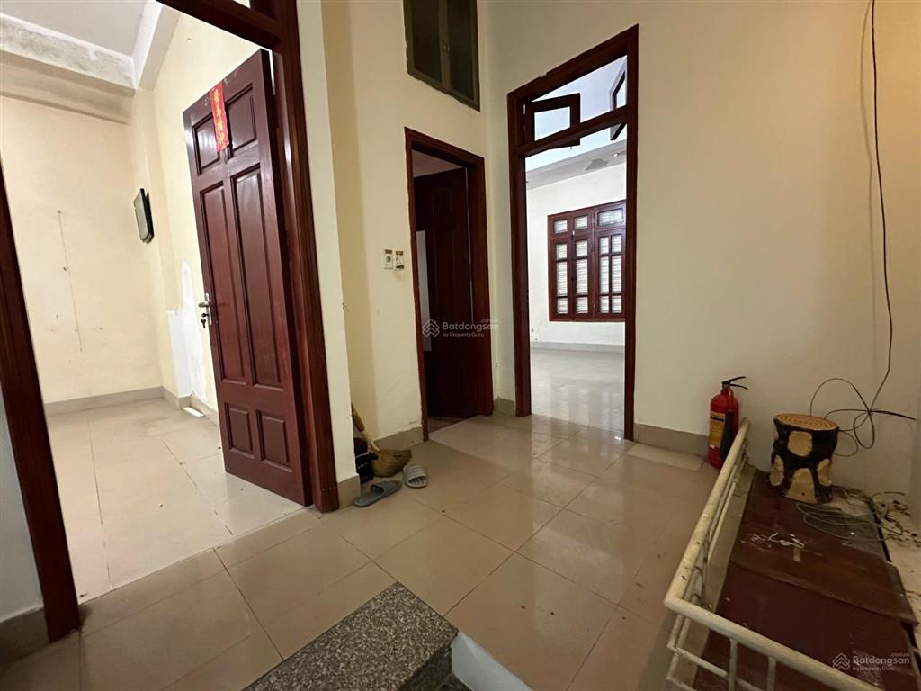 Cho thuê nhà căn góc hai mặt đường hoàng quốc việt  starlake ngoại giao đoàn