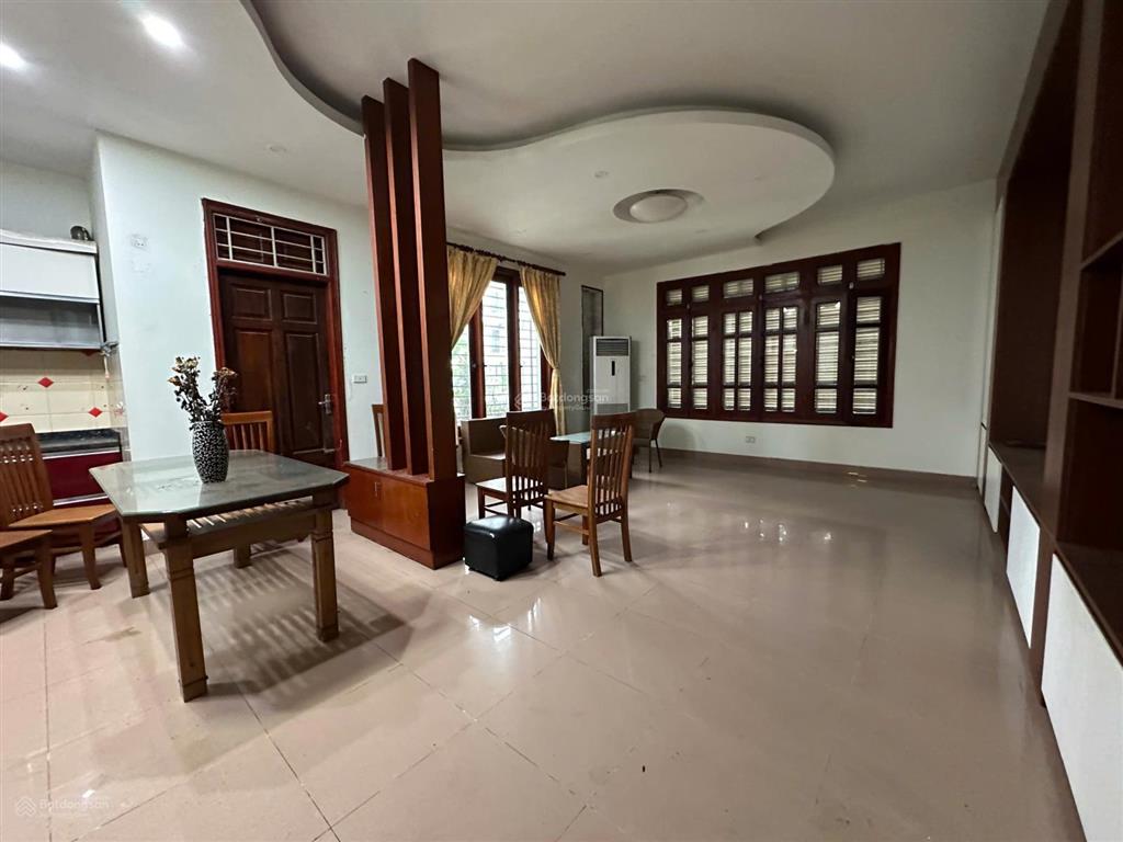 Cho thuê nhà căn góc hai mặt đường hoàng quốc việt  starlake ngoại giao đoàn