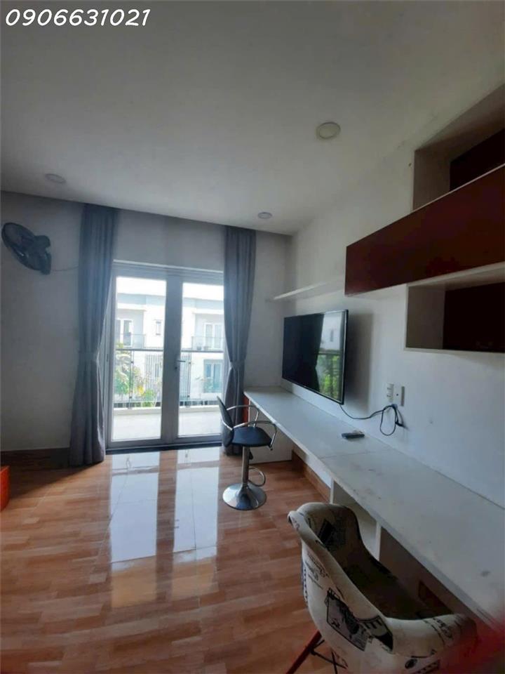 Bán nhà Mega Village Khang Điiền, DT 75m2, 3 tầng, full nội thất, giá chỉ 8.8 tỷ có TL