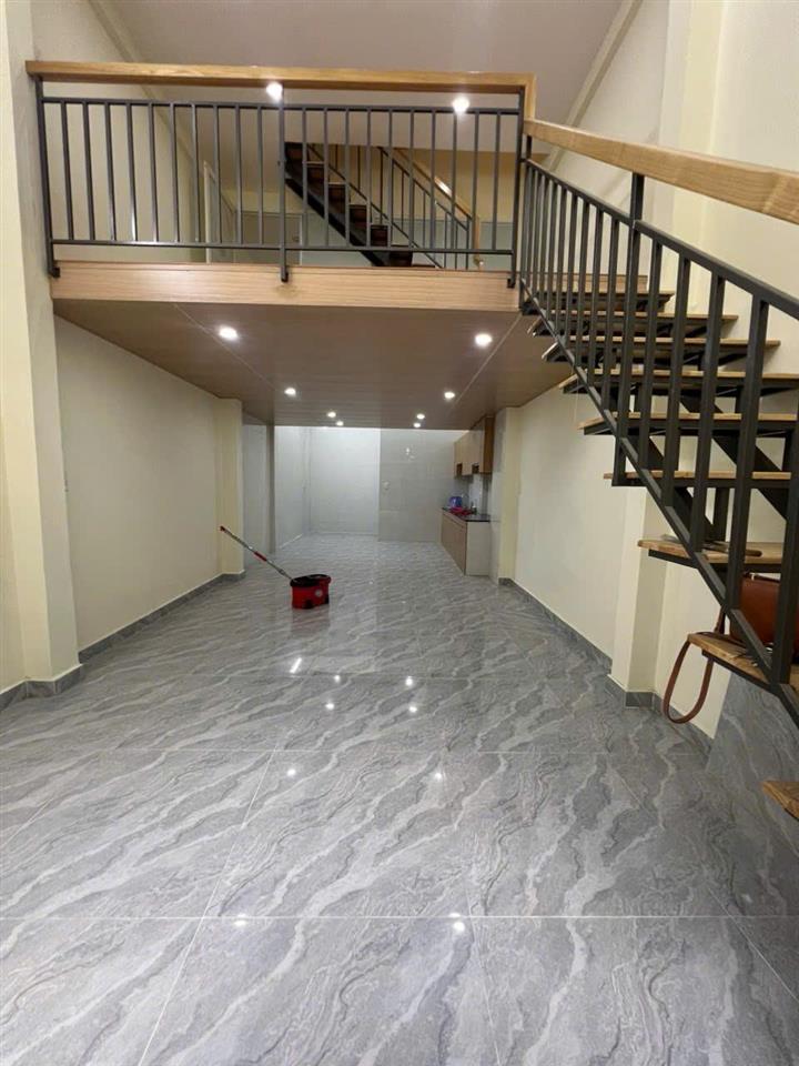 Bán nhà Trường Sa, Phú Nhuận, DT, 60m2, Trệt + lửng + lầu, hẻm 1 trục thông, sạch sẽ, giá