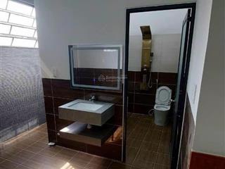 Chủ không ở nên thanh lý bán nhanh căn nhà ngộp ở sát chợ bình chánh
