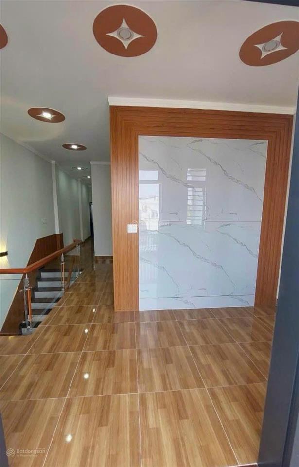 Chủ không ở nên thanh lý bán nhanh căn nhà ngộp ở sát chợ bình chánh