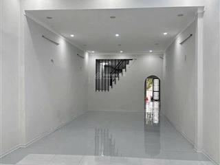 Bán căn nhà kinh doanh mặt tiền trung tâm phố  diện tích 160m2  full thổ cư  nở hậu  giá7,9tỷ