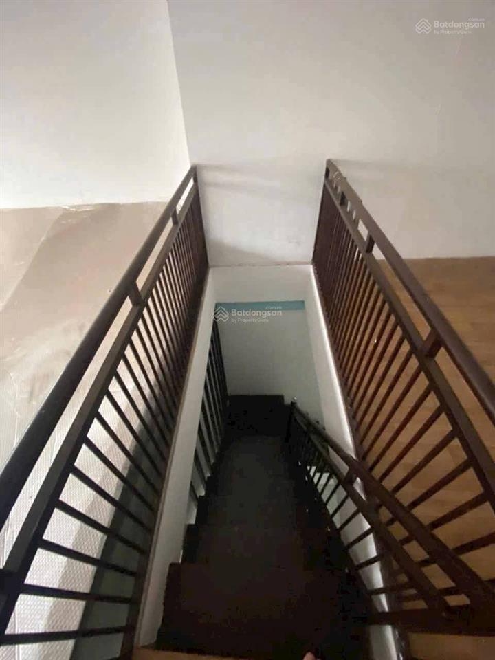 Bán căn nhà kinh doanh mặt tiền trung tâm phố  diện tích 160m2  full thổ cư  nở hậu  giá7,9tỷ