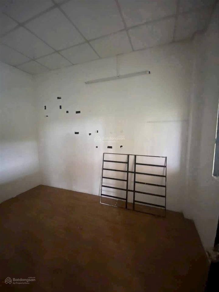 Bán căn nhà kinh doanh mặt tiền trung tâm phố  diện tích 160m2  full thổ cư  nở hậu  giá7,9tỷ