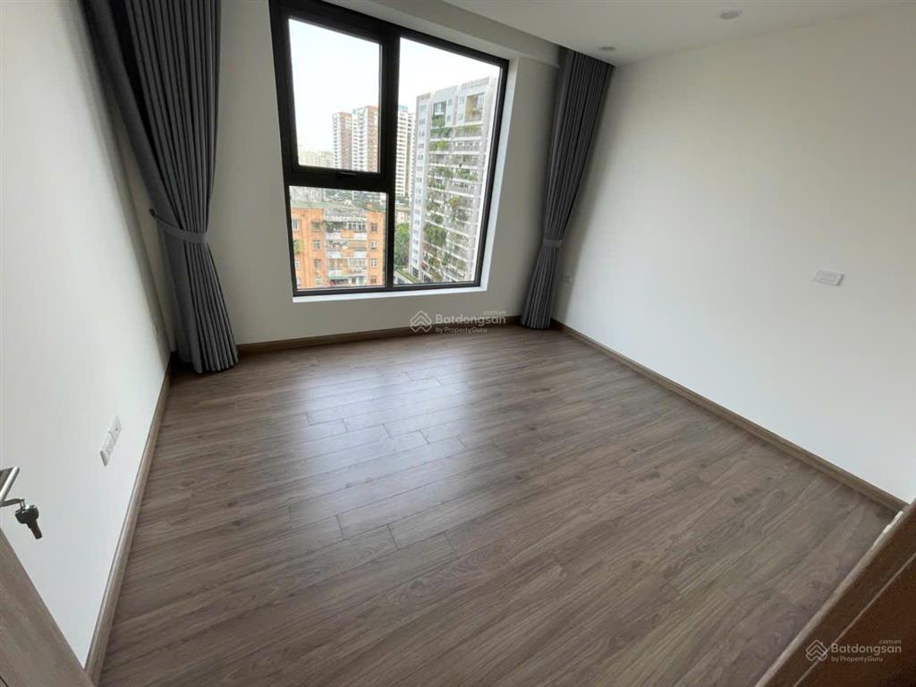 Hot ! cho thuê căn hộ rivera park. 75m2. 2 phòng ngủ 2wc. đồ cơ bản. giá chỉ 13tr/tháng