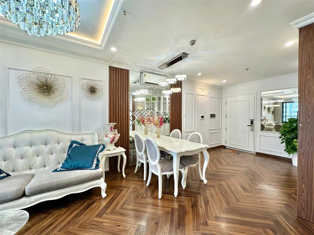 Nổi bật! cho thuê căn hộ king palace nguyễn trãi, thanh xuân. 125m2. 3pn full đồ chỉ 22tr/th