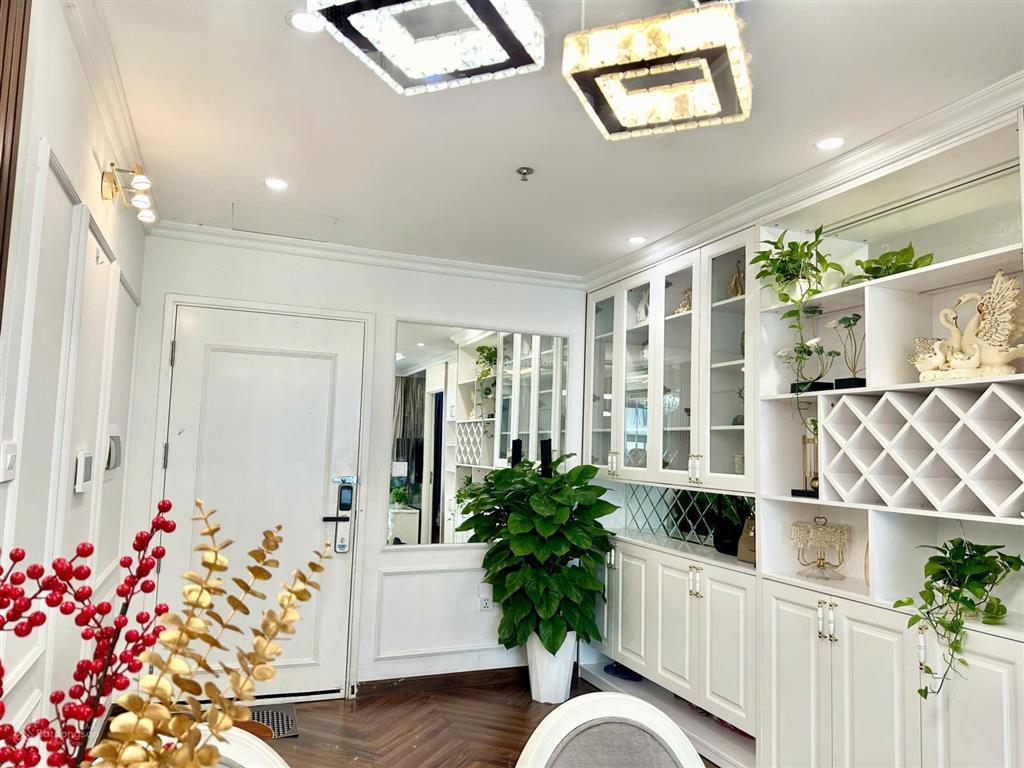 Nổi bật! cho thuê căn hộ king palace nguyễn trãi, thanh xuân. 125m2. 3pn full đồ chỉ 22tr/th