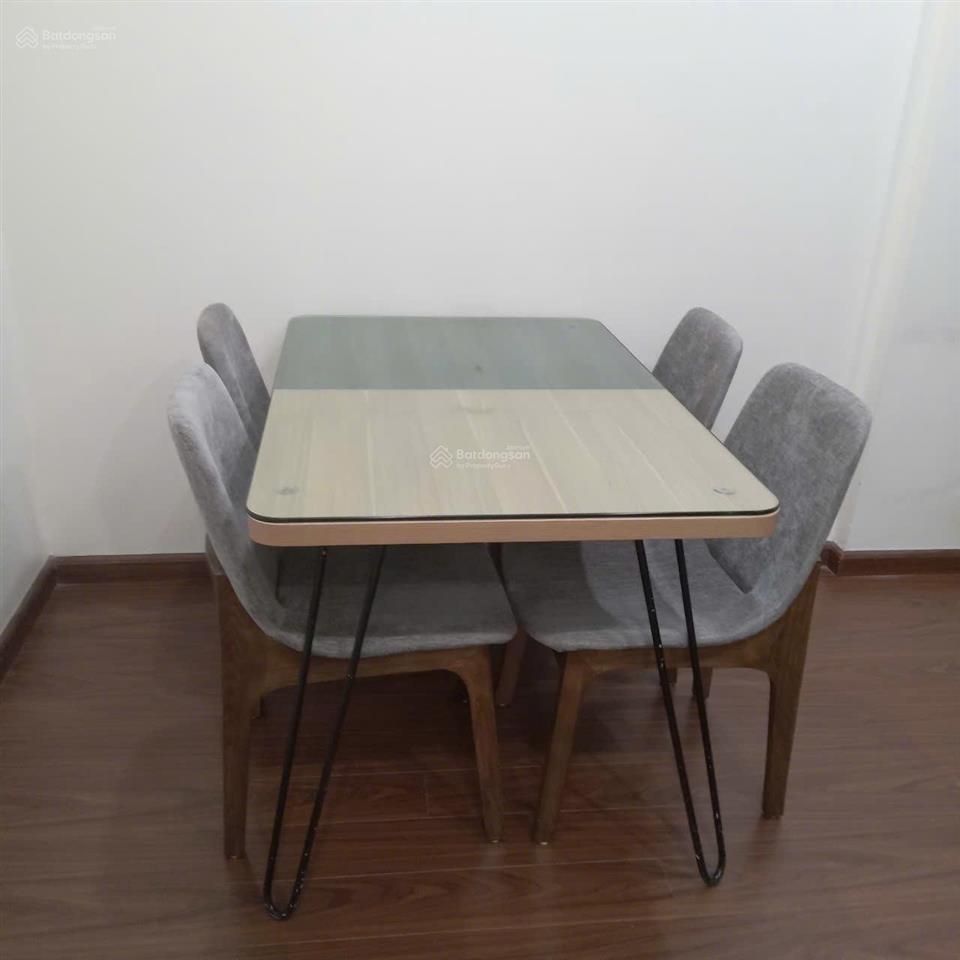 Chính chủ cần tiền bán gấp căn hộ sakura tower 47 vũ trọng phụng. 85m2. 2pn 2wc full đồ. giá 7 tỉ.