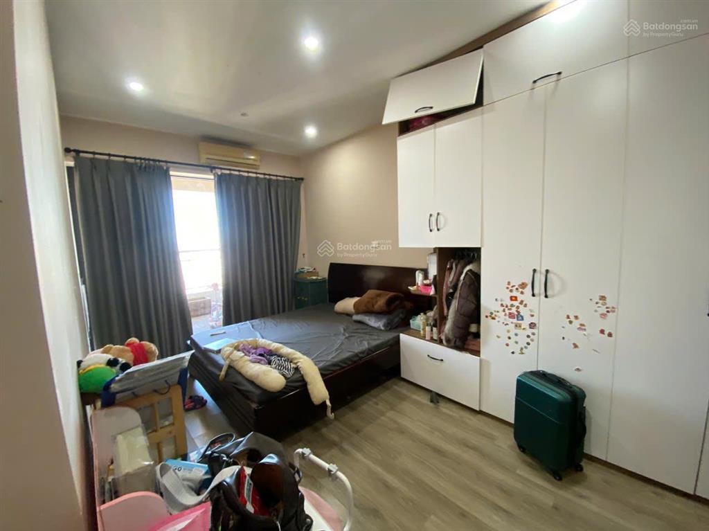 Hot! cho thuê căn hộ 34t mặt đường hoàng đạo thúy. 146m², 3 phòng ngủ full đồ đạc nội thất. 18tr