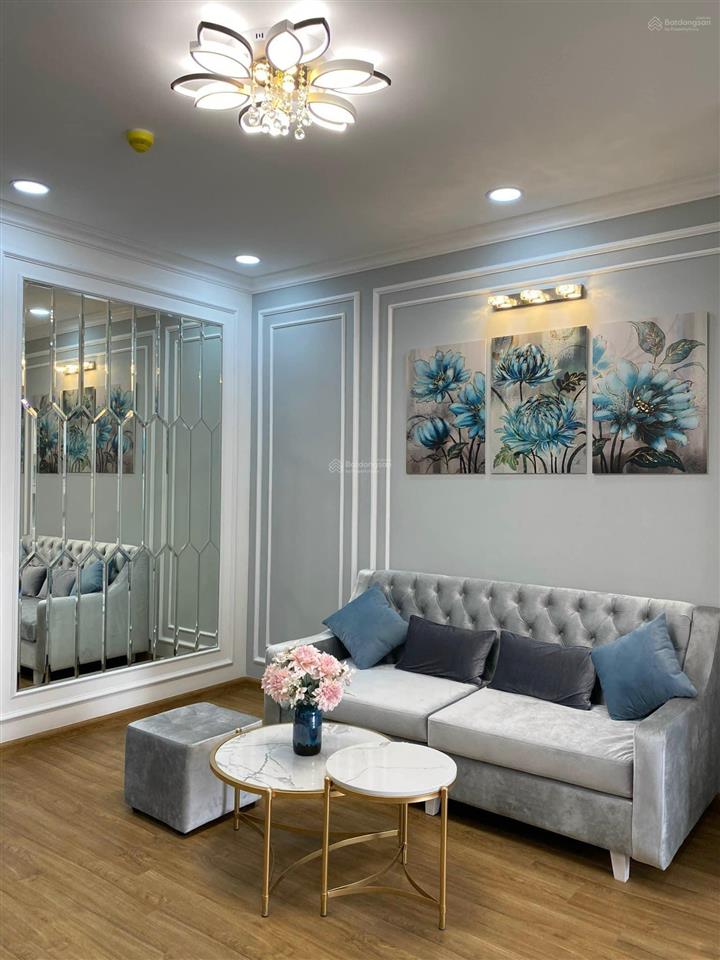 Chính chủ gửi bán căn hộ star city. 60m2. 2 phòng ngủ (1 ngủ to và 1 ngủ nhỏ). giá chỉ 80tr/m2