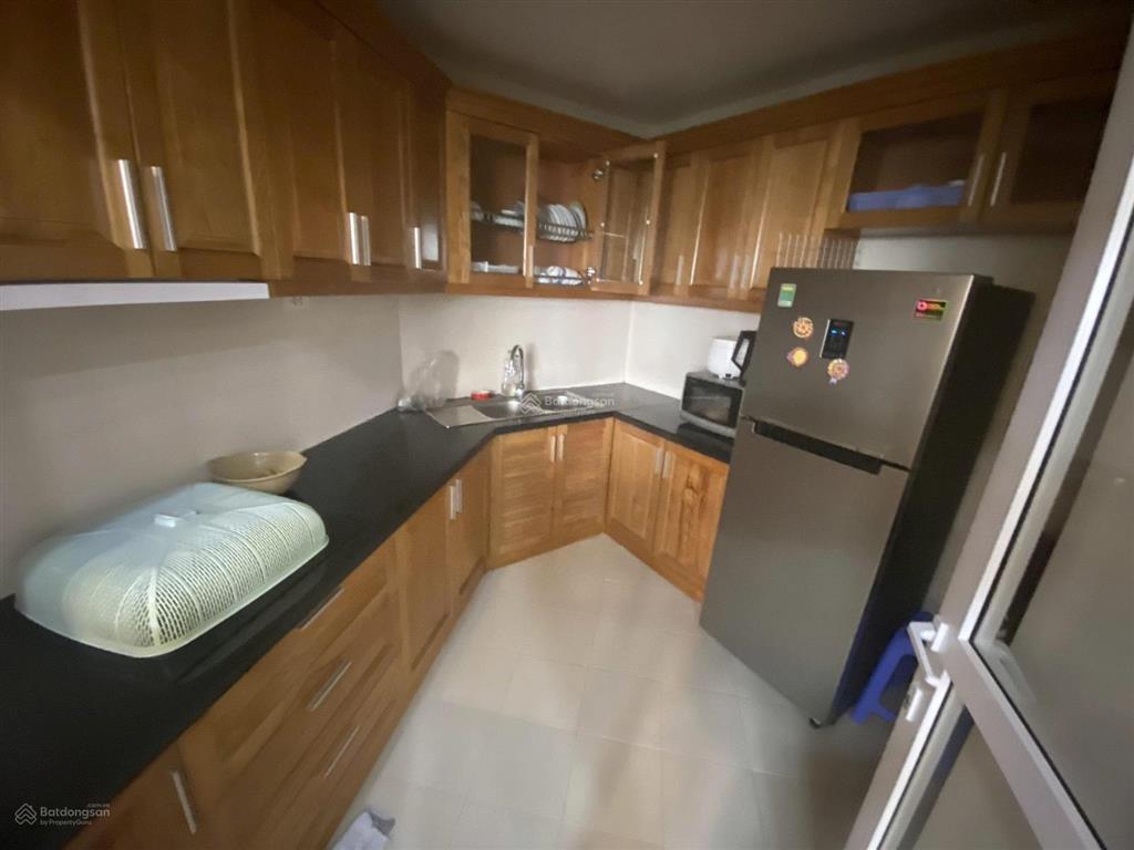 Cần cho thuê căn hộ n04 hoàng đạo thúy, 155m2, 3 phòng ngủ full đồ giá 20tr/th