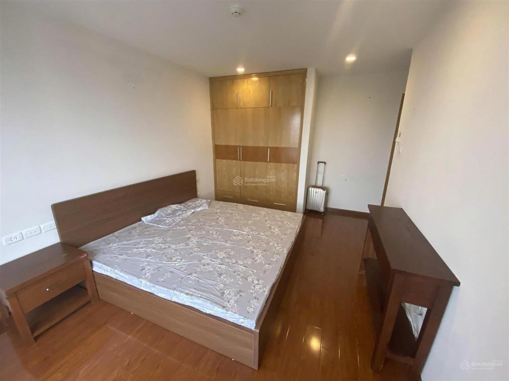 Hiếm! cho thuê căn hộ home city 83m². 3 phòng ngủ đồ cơ bản gắn tường. giá 16tr/th