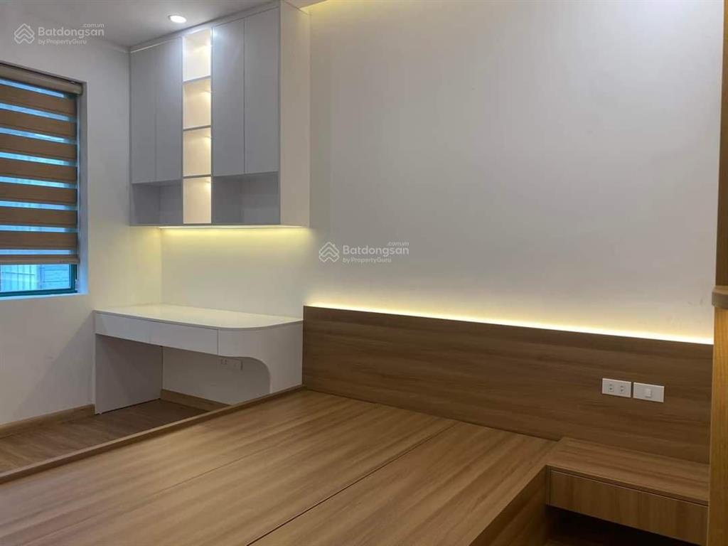 Nổi bật. cho thuê căn hộ n05 hoàng đạo thúy. 162m2. 3 phòng ngủ đồ cơ bản giá chỉ 18tr/tháng