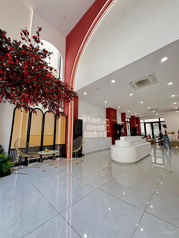 Toà shophouse mặt đường phố đi bộ tại vạn phúc city  làm văn phòng đại diện tập đoàn thương hiệu