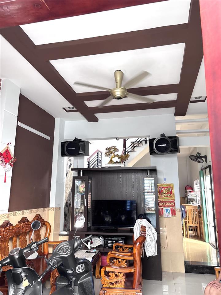 Nhà giá tốt trường thọ, cạnh ga metro bình thái. căn góc 3 tầng đường xe hơi thông thoáng