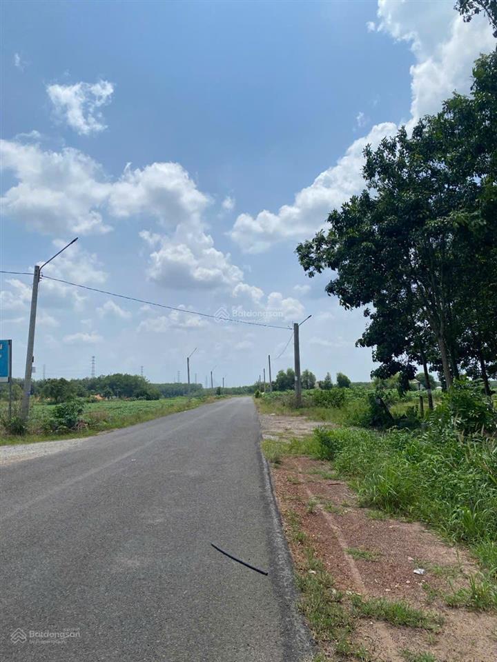 Gấp bán lô 500 m2, 6x85 mét, đường nhựa 18 mét, kcn becamex  phường chơn thành, đồng nai chỉ 3xxtr