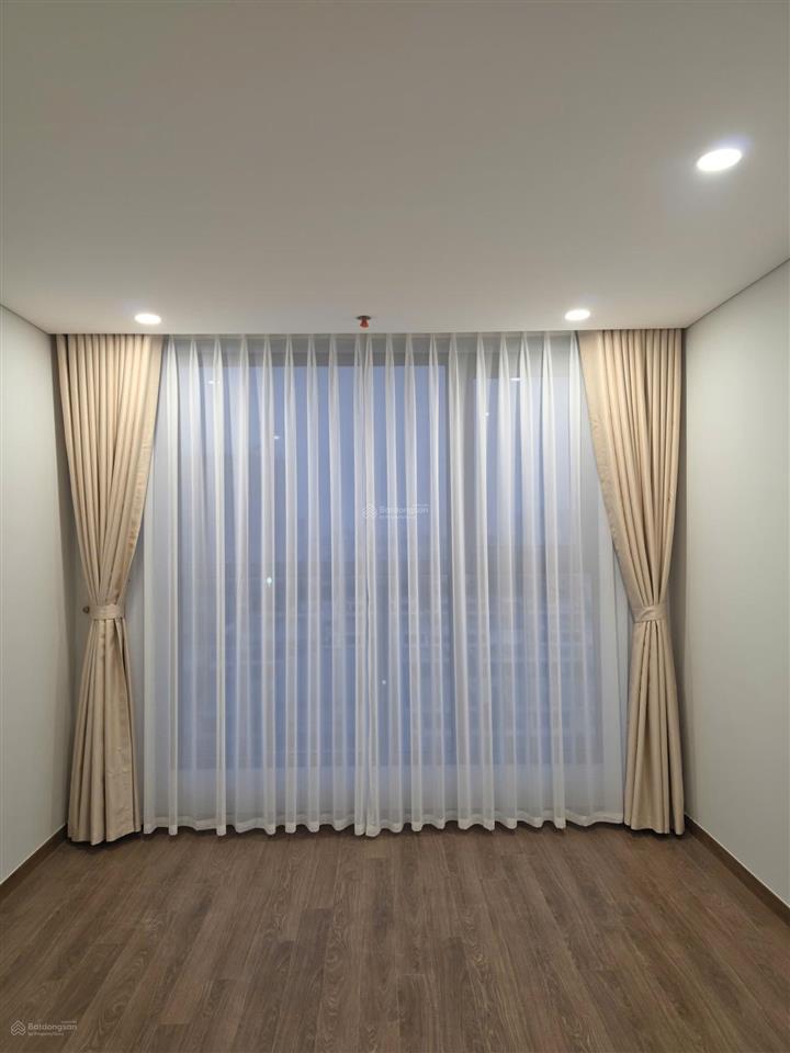 Cho thuê căn hộ k6 việt hưng 101m2 2wc giá 11tr/tháng