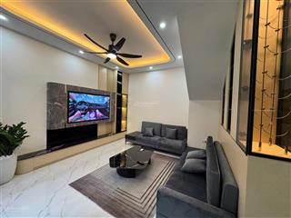 Chính chủ e cần chuyển nhượng nhà lô góc 4 tầng  gia thuỵ  hoàng minh đạo  thang máy  full nt