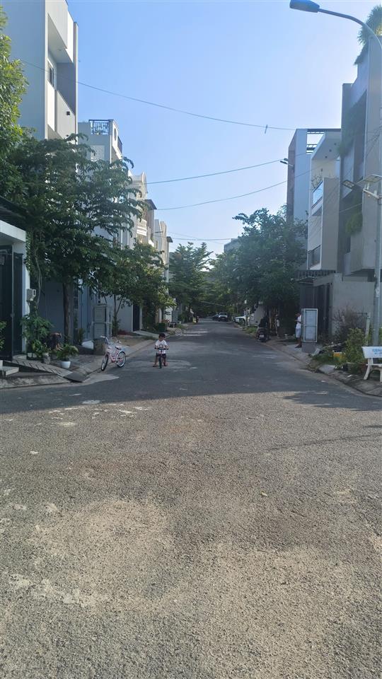 Bán lô đất hẻm 68 bưng ông thoàn phường phú hữu quận 9