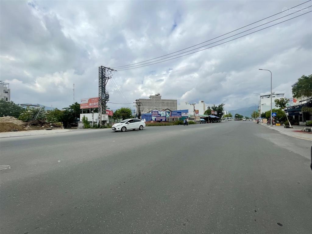 Bán nhà hẻm đường số 22 vcn phước long nam nha trang ngang 5,2m giá 5,5 tỷ( tl)