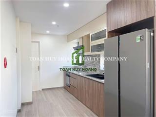 Căn penthouse 3pn cao cấp  view sông hàn  35 triệu/tháng