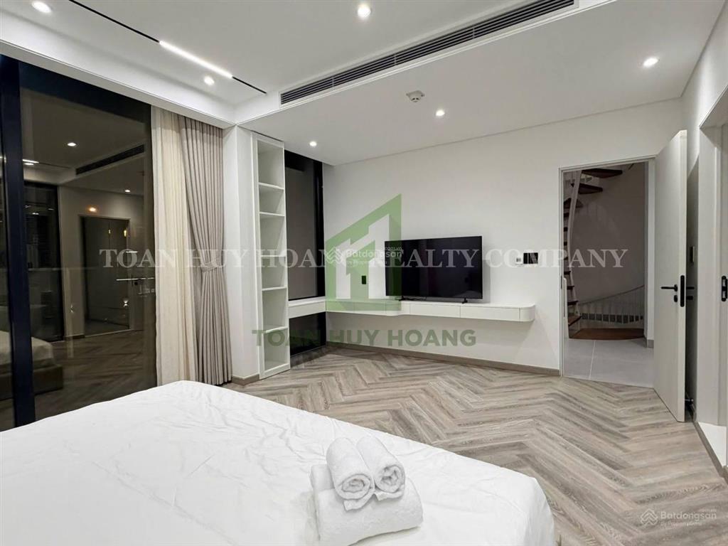 Cho thuê tuyệt tác ven sông cổ cò biệt thự one river đẳng cấp
