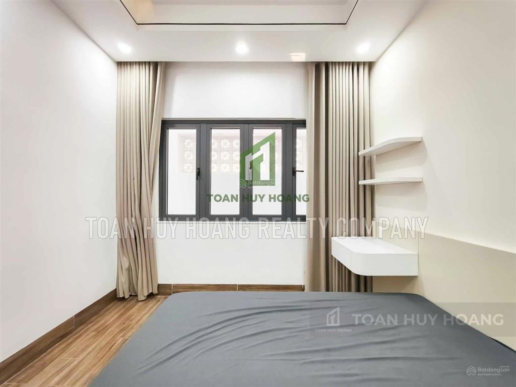 Nhà đẹp khu nam việt á 3 phòng ngủ khép kín có sân đậu ô tô