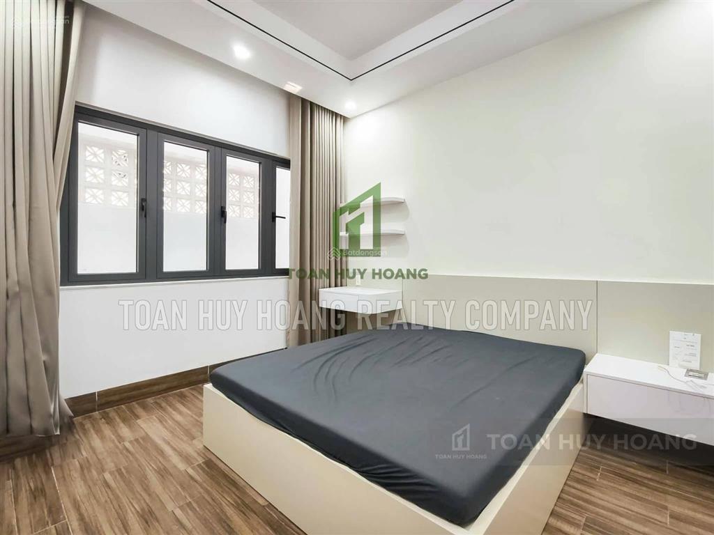 Nhà đẹp khu nam việt á 3 phòng ngủ khép kín có sân đậu ô tô