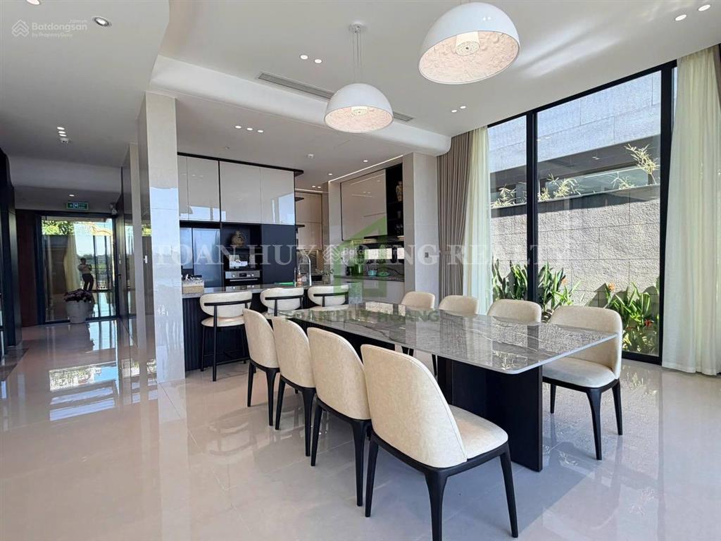 Biệt thự ven sông nghỉ dưỡng 5pn cho thuê one river đà nẵng  140 triệu/tháng