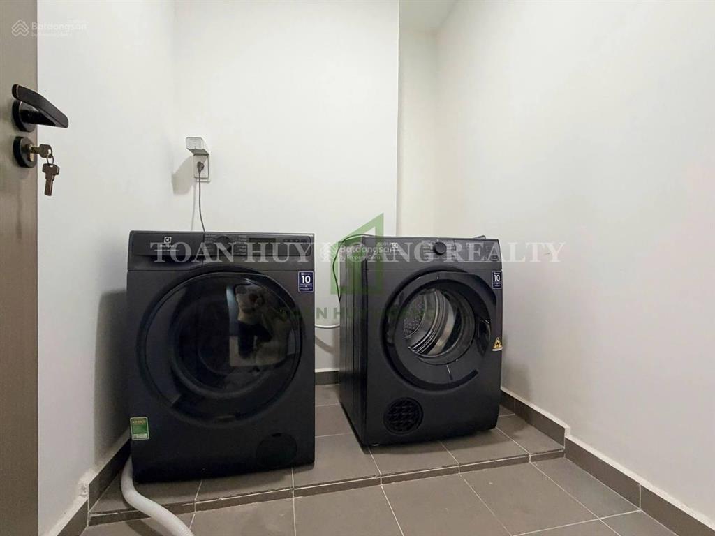 Căn hộ blooming tower 3pn làm mới 100% sang trọng cho thuê