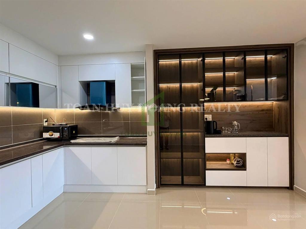 Căn hộ blooming tower 3pn làm mới 100% sang trọng cho thuê