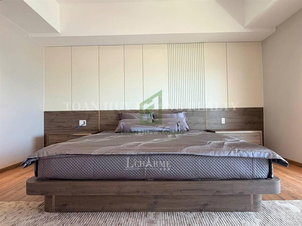 Căn hộ blooming tower 3pn làm mới 100% sang trọng cho thuê
