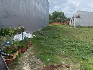 Bán đất 1 sẹc đường giồng lớn sau chợ mỹ hạnh nam. 150m2 thổ cư có sổ riêng. giá 1.1 tỷ, 0937 866 ***