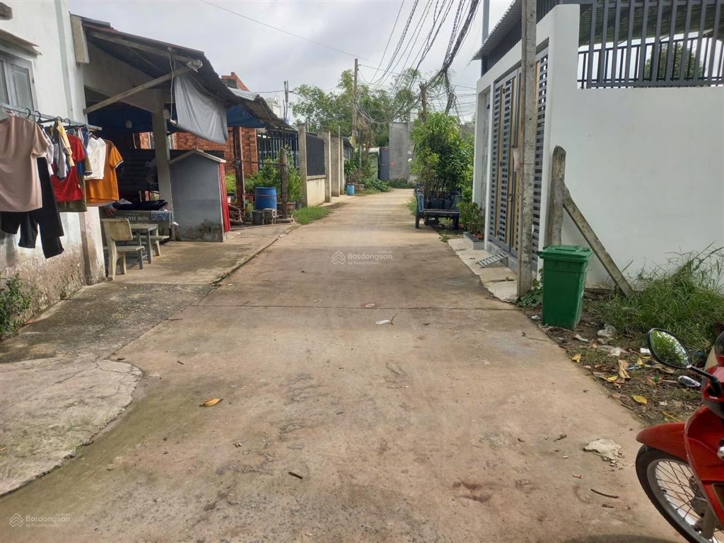 Bán đất mỹ hạnh nam  ấp giồng lớn 127m2 thổ cư shr, mặt đường ô tô giá bán 900 triệu  0937 866 ***