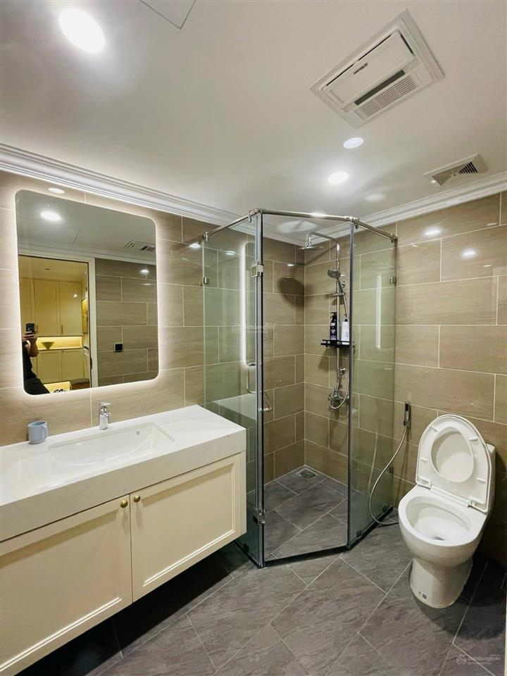 Cho thuê căn 104m2 toà n01t7, view thoáng đẹp, full nội thất cao cấp