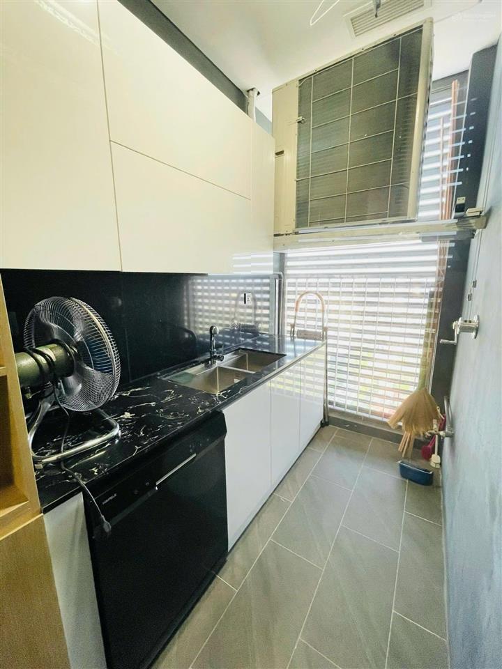 Cho thuê căn 104m2 toà n01t7, view thoáng đẹp, full nội thất cao cấp