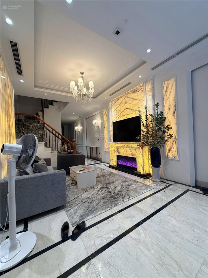 Bán nhà phân lô, phương liệt gần hồ, 35m x 6 tầng thang máy, nhà đẹp ở ngay