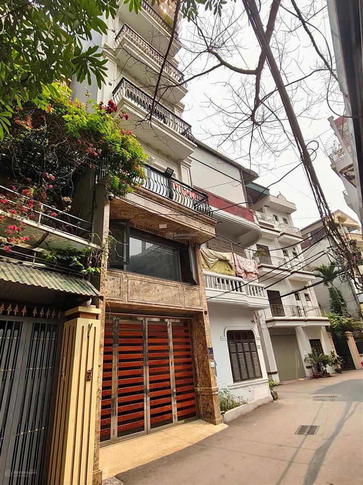 Bán nhà phân lô, phương liệt gần hồ, 35m x 6 tầng thang máy, nhà đẹp ở ngay