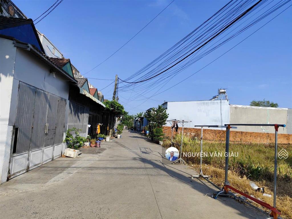 Bán đất tại phan văn hớn, 5mx31m có 110m2 đất ở chỉ 2,7 tỷ