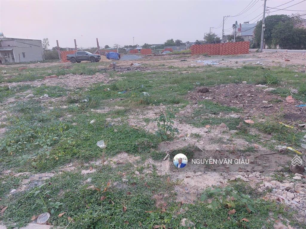 Bán đất 465m2 (15m x 31m) đường phan văn hớn, hóc môn chỉ 8,1 tỷ có 300m2 đất ở