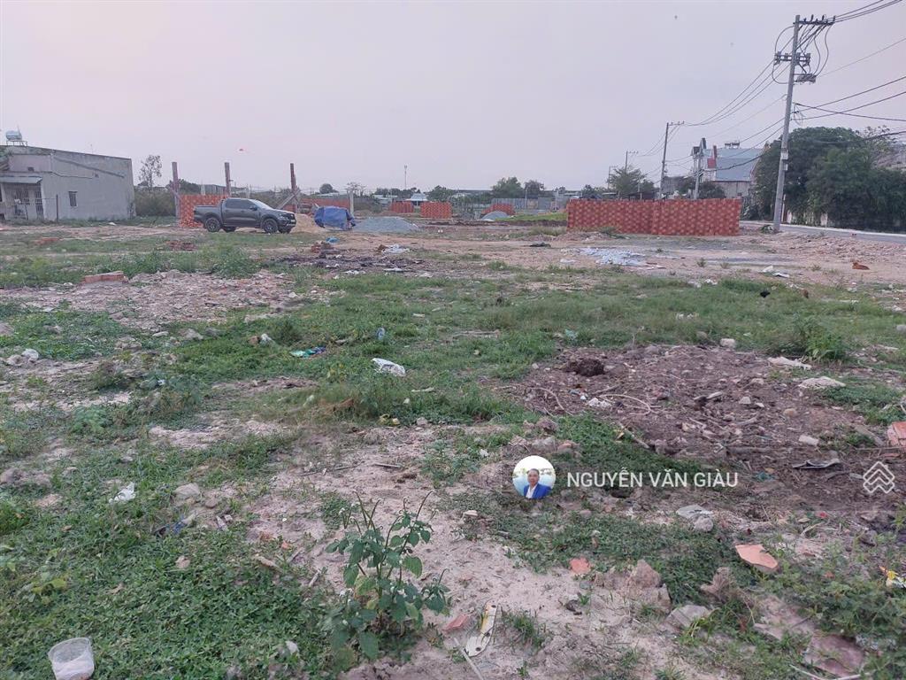 Bán đất 465m2 (15m x 31m) đường phan văn hớn, hóc môn chỉ 8,1 tỷ có 300m2 đất ở