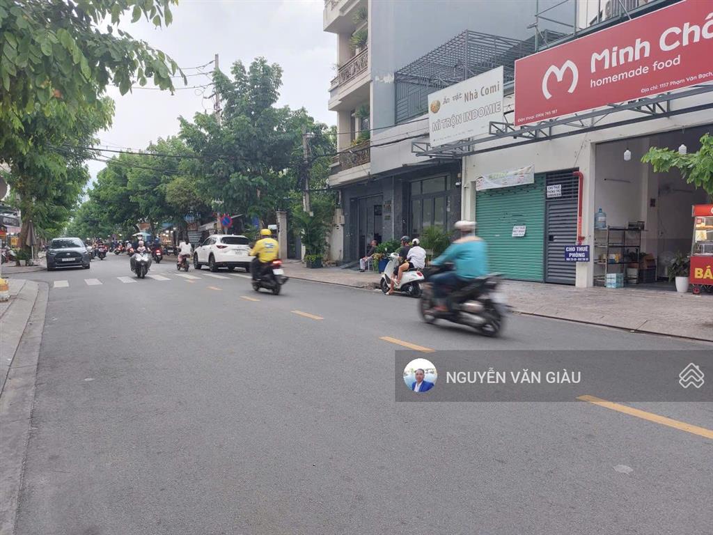 Q12 cũ 5mx17,6m chỉ 3,2 tỷ  hẻm ô tô vào tới nơi  thấp hơn giá hm