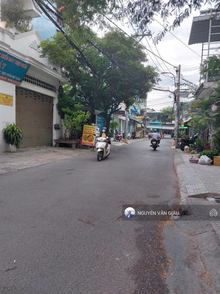 Q12 cũ 5mx17,6m chỉ 3,2 tỷ  hẻm ô tô vào tới nơi  thấp hơn giá hm