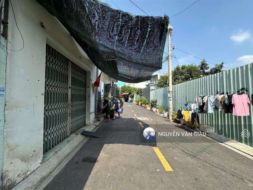Nhà nguyễn ảnh thủ 5,7m x 19,8m hẻm 6m chỉ 6,1 tỷ